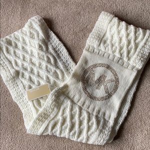 NWT Michael Kors infinity scarf